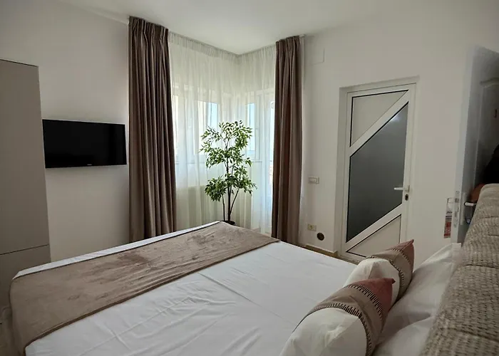 One Pensión Eforie Nord