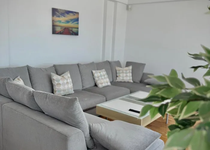 One ゲストハウス